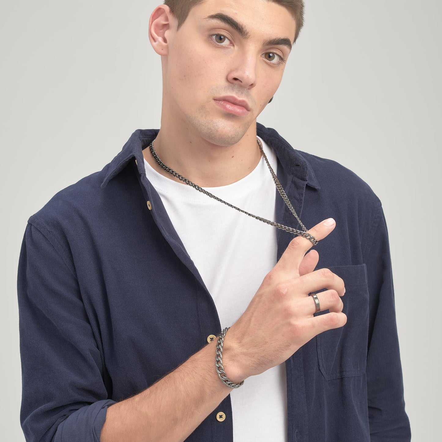 Open Curb Link Bracelet in Ruthenium Plated Stainless Steel