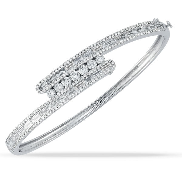 Lab Grown Diamond Bypass Bangle in 14K White Gold
