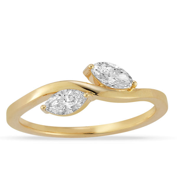 Lab Grown Diamond Waved Band in 14K Yellow Gold