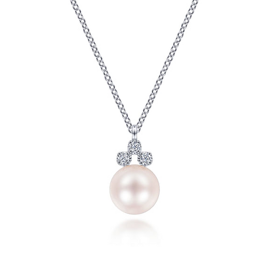 Diamond and Pearl Necklace in 14K White Gold