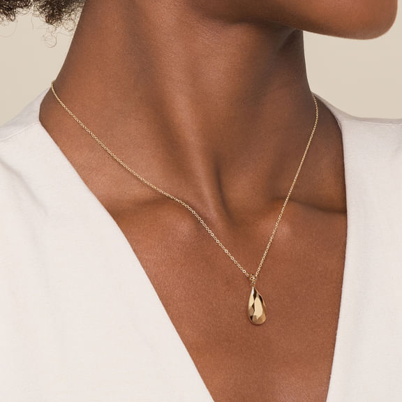 Teardrop Textured Necklace in 14K Yellow Gold