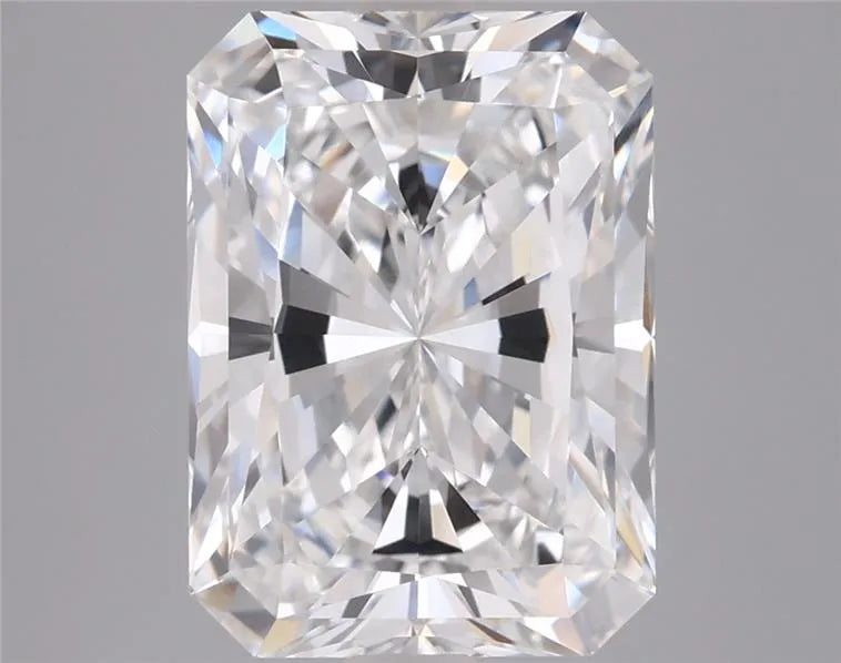 3.05ct Radiant Lab Grown Diamond (Colour E, Clarity VVS2, IGI Certified)
