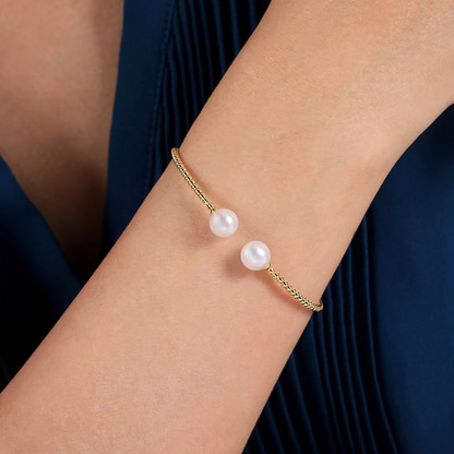 Pearl Bangle Bracelet in 14K Yellow Gold