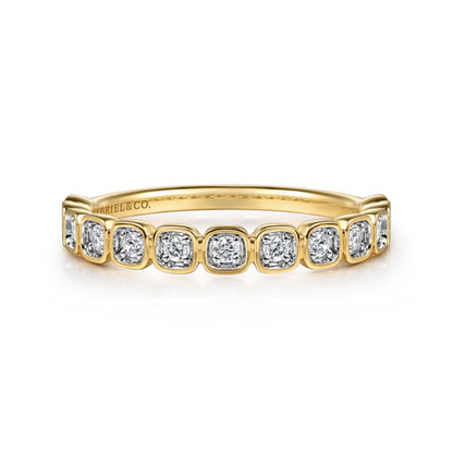 Diamond Cushion Bezel Band in 14K Yellow Gold