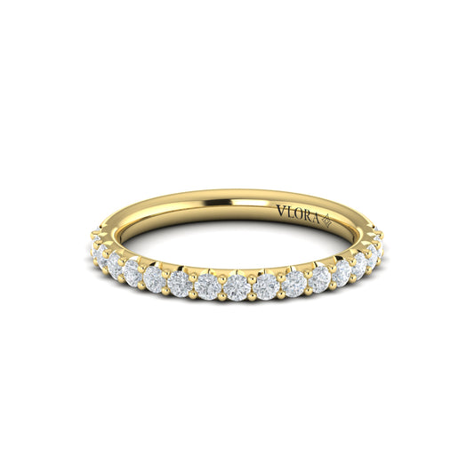 Diamond Classic Prong Wedding Band in 14K Yellow Gold