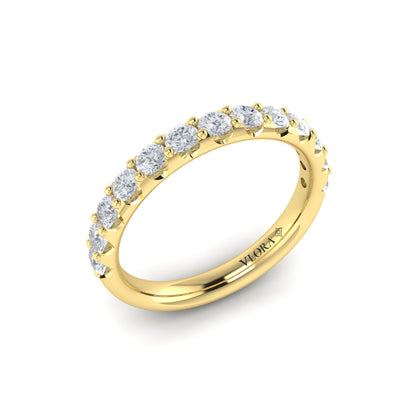 Diamond Classic Prong Wedding Band in 14K Yellow Gold